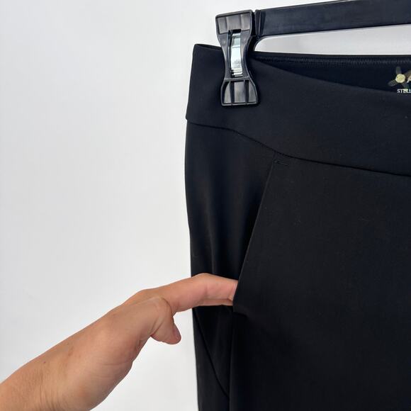 ATHLETA Stellar Flare Tailored Trouser in Black // 2 - Picture 5 of 13